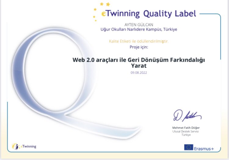 İlkokul sınıf öğretmenimiz Ayten Gülcan Çelme tarafından yürütülen uluslarası e-Twinning projemiz “ Web 2.0 Araçları ile Geri Dönüşüm Farkındalığı Yarat” ile kalite etiketi ödülünü almaya hak kazanmıştır. Öğretmenimizi tebrik ediyoruz.👏 <a href="/fatlihann/">Fırat atlıhan</a> <a href="/tuubauysal/">Tuba Uysal</a> <a href="/halil_gurkan/">Halil Gürkan</a>