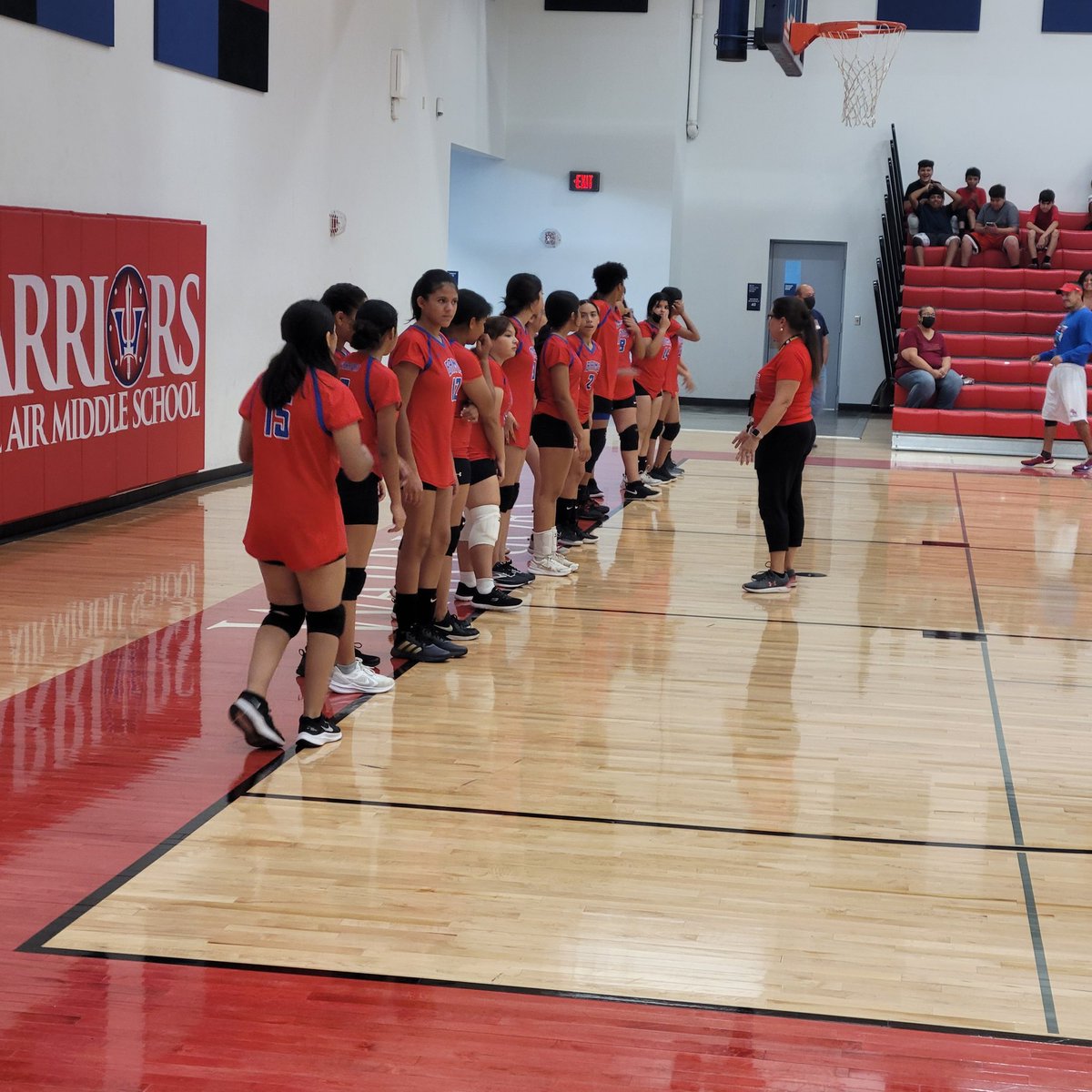 Saturday morning volleyball games...let's go hard lady Warriors! 🏐 ❤️💙