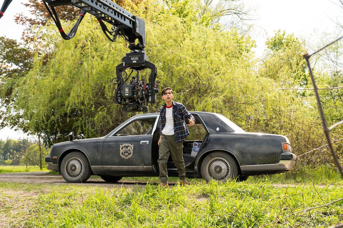 UmbrellaAcad's tweet photo. I believe this is take...five https://t.co/hSvb7gnhrL