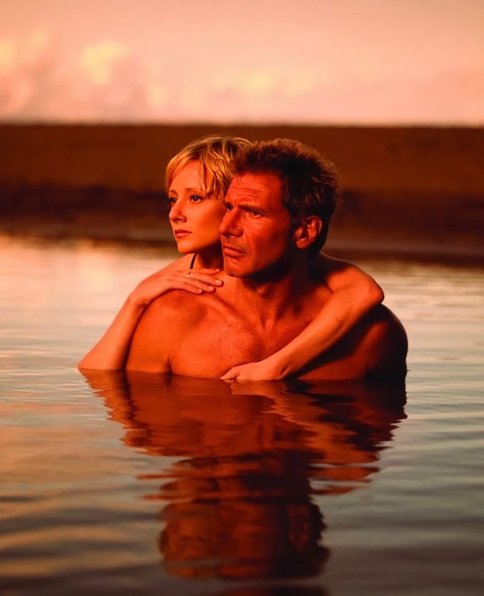 RIP to @AnneHeche seen here with #HarrisonFord from a photoshoot with Timothy White to promote #sixdayssevennights. I thought they were a great pairing in the film directed by the late #ivanreitman (1998) #anneheche
