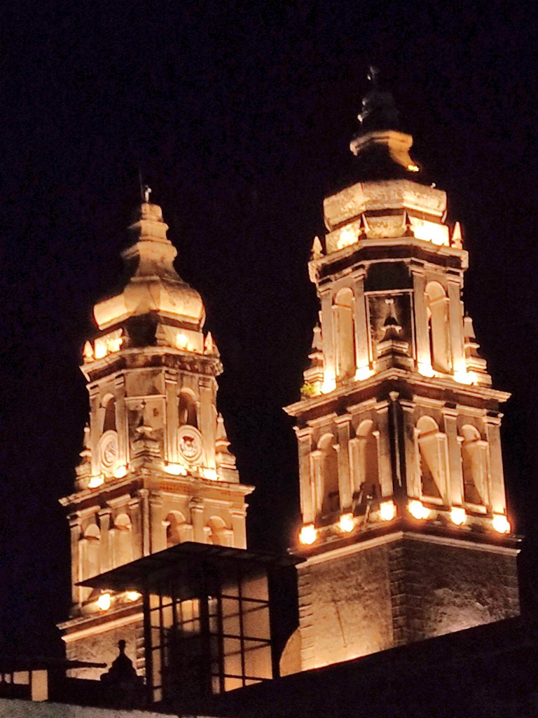 MarceValenciaMx's tweet photo. Foto de ayer: Las torres de catedral #Campeche https://t.co/cjakx2Dj7x