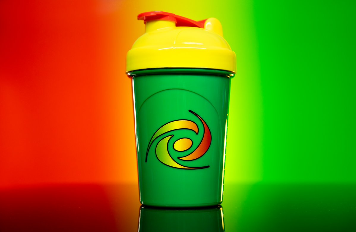 GFuelEnergy's tweet photo. 💚 𝗟𝗜𝗞𝗘 + 𝗥𝗧 to win a BRAND-NEW #GFUEL "ISLAND VIBEZ" Starter Kit! Picking 2 winners on Monday to celebrate the launch of these tropical beauties! 🏝🥵☀️  

🛍️ 𝗚𝗘𝗧 𝗬𝗢𝗨𝗥𝗦: https://t.co/EWuz77jGOG https://t.co/uXDVeziQtd