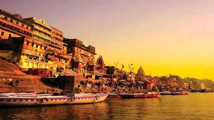 Mai Ishq likhu tum #banaras (#kashi) samjhna....