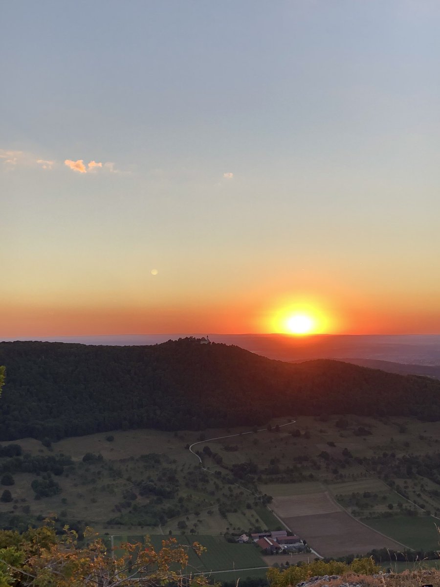 flow1893's tweet photo. Die #Alb isch oifach die Schwäbische Toskana #Breitenstein 😍 https://t.co/xibhtdrQuk