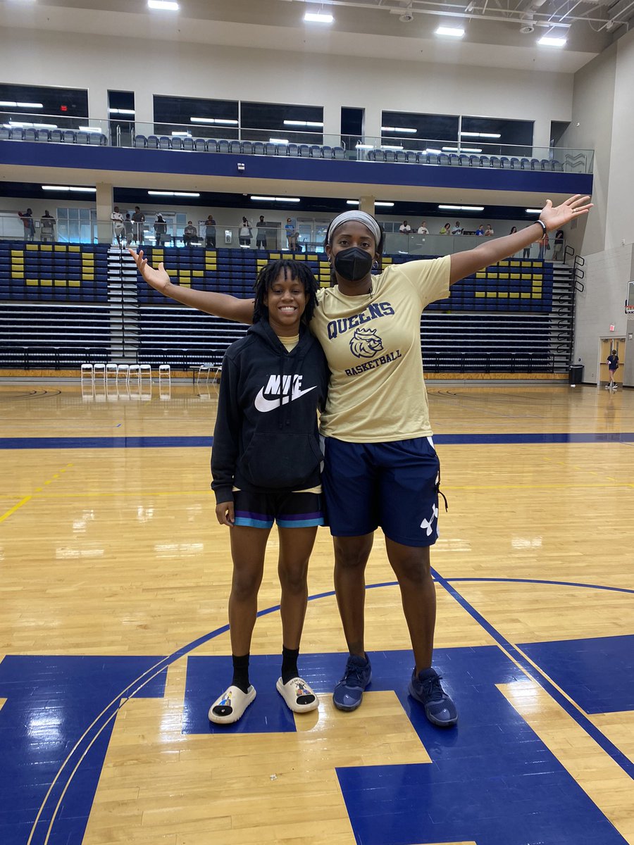 Thank you <a href="/QueensUniv/">Queens University of Charlotte</a> for the camp today.. and thank you a Coach Brown for the feedback, hope y’all have a great season! <a href="/daddy2tlb/">RB</a> <a href="/PGH_SCarolina/">Prep Girls Hoops South Carolina</a> <a href="/PreciseTrain06/">Joshua Planter</a> @CarolinaGHoops
