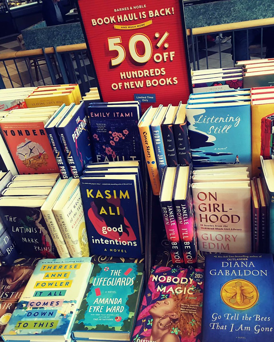 BNmadisonwest's tweet photo. #BNBookHaul is back! Come shop with us and check out the armloads of books you could buy for 50% off, select Lego sets 25% off, planners 25% off, magazines BOGO 50% off, and greeting cards buy 3 Get the 4th Free! Going on all month long at #BNmadisonwest! https://t.co/Ly0YAr8fSz