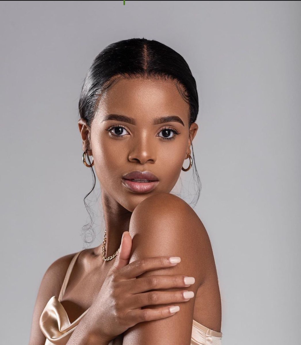 rixongilesharon's tweet photo. Our Tsonga Queen! Congratulations Ndavi. #MissSA2022 https://t.co/e8BWg2PyDq