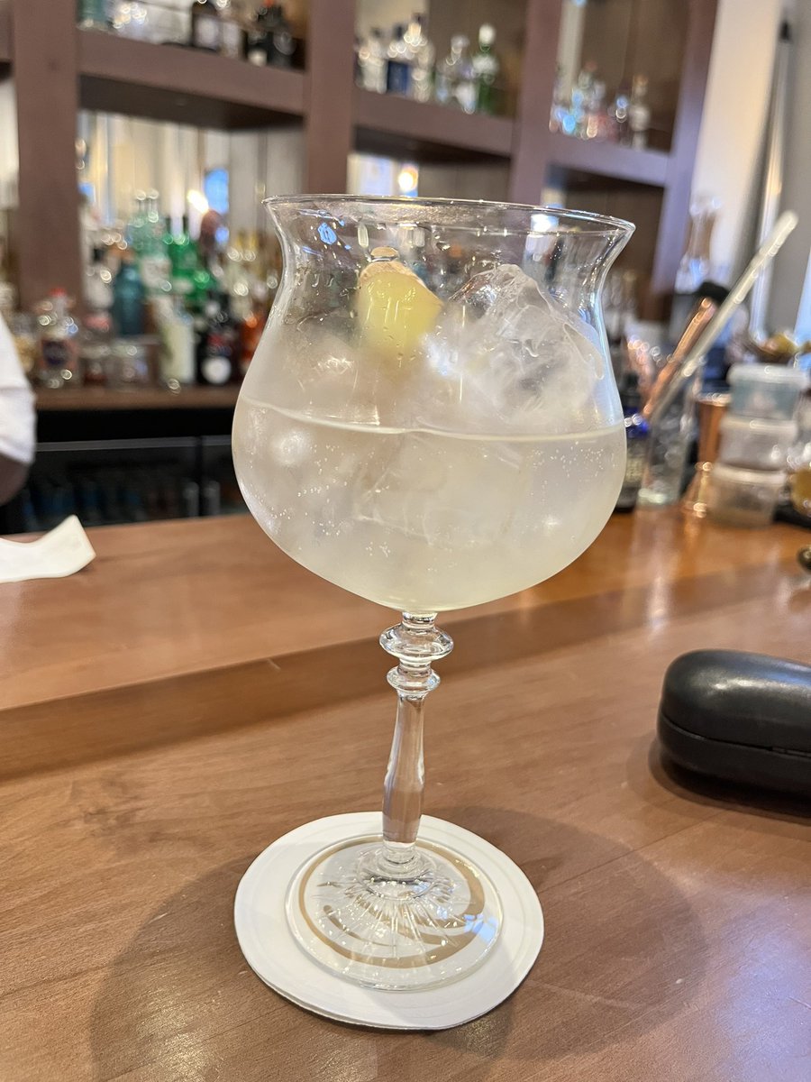 Pre dinner drink <a href="/LeafyElephant/">The Leafy Elephant</a> They have a new menu and trying the Kokoro gin - delicious.