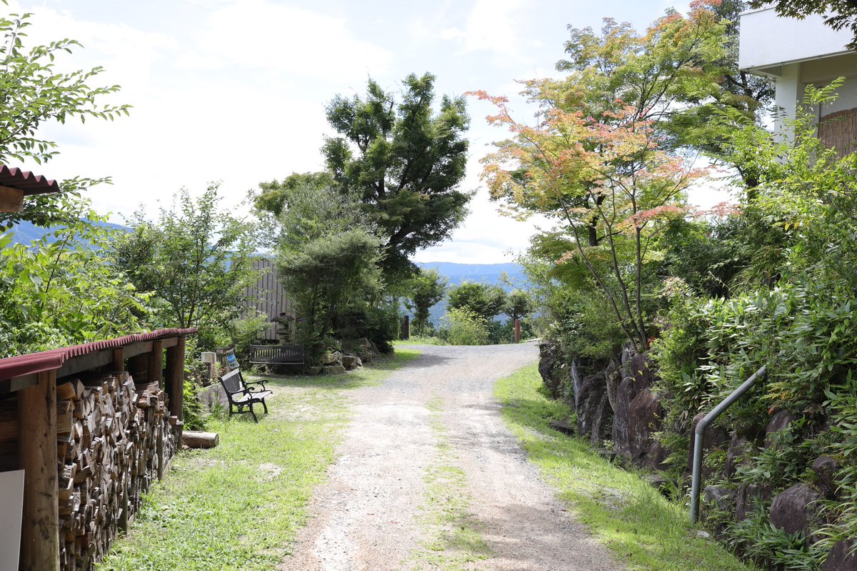 pentoshashin's tweet photo. 帰省にちょっと寄り道、身体と心をリラックス。
清涯荘（岐阜県）
https://t.co/NeSzjsvtUv

 #tokyocameraclub #絶景delic #ファインダー越しの私の世界 #キリトリセカイ #日々フィルム #写真の奏でる私の世界 #ペンフォト https://t.co/kTrTe7BBPJ
