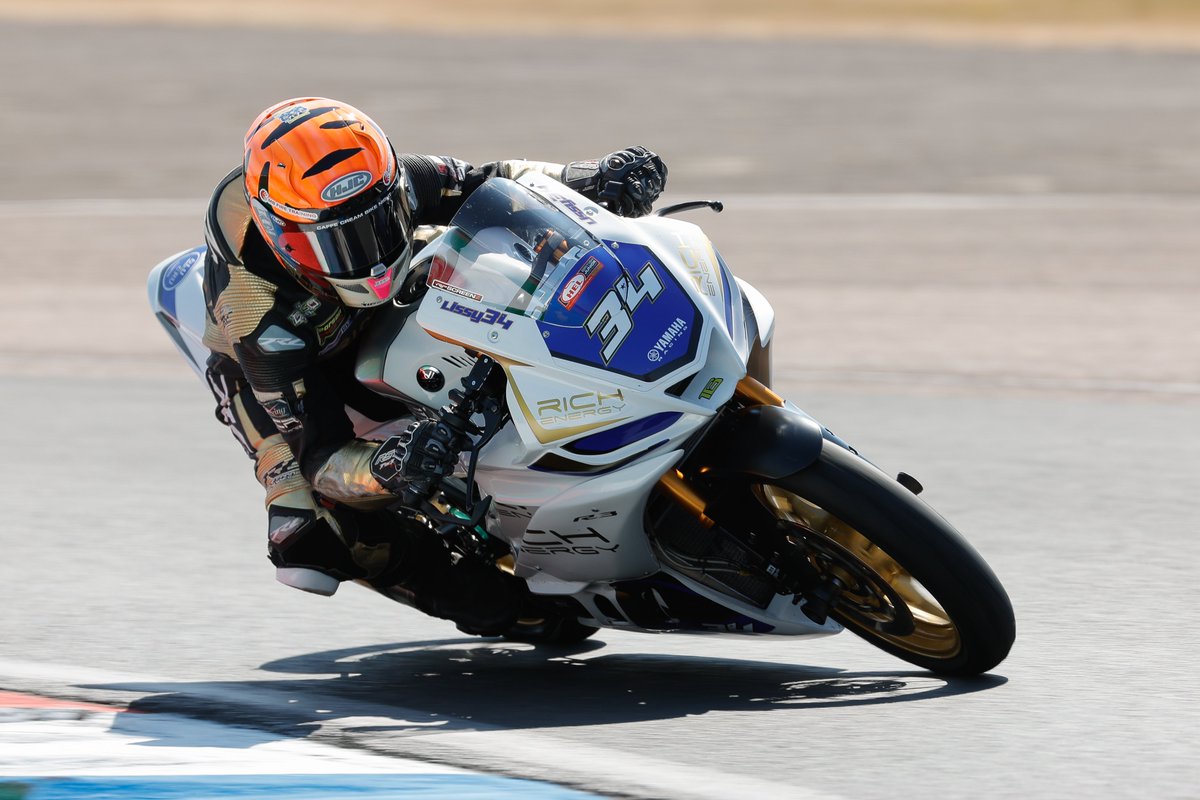 Mega job <a href="/LissyRacing34/">Lissy Whitmore Racing #34</a> 👊🏼 awesome progress on places and lap time in Race 1, a superb 1.3s seconds faster than qualifying 👏🏼

Same again tomorrow ✊🏼🏁

📸 @hopgoodphoto

#ThruxtonBSB | #YamahaRacing | #RichEnergy | #WeAreRichEnergy