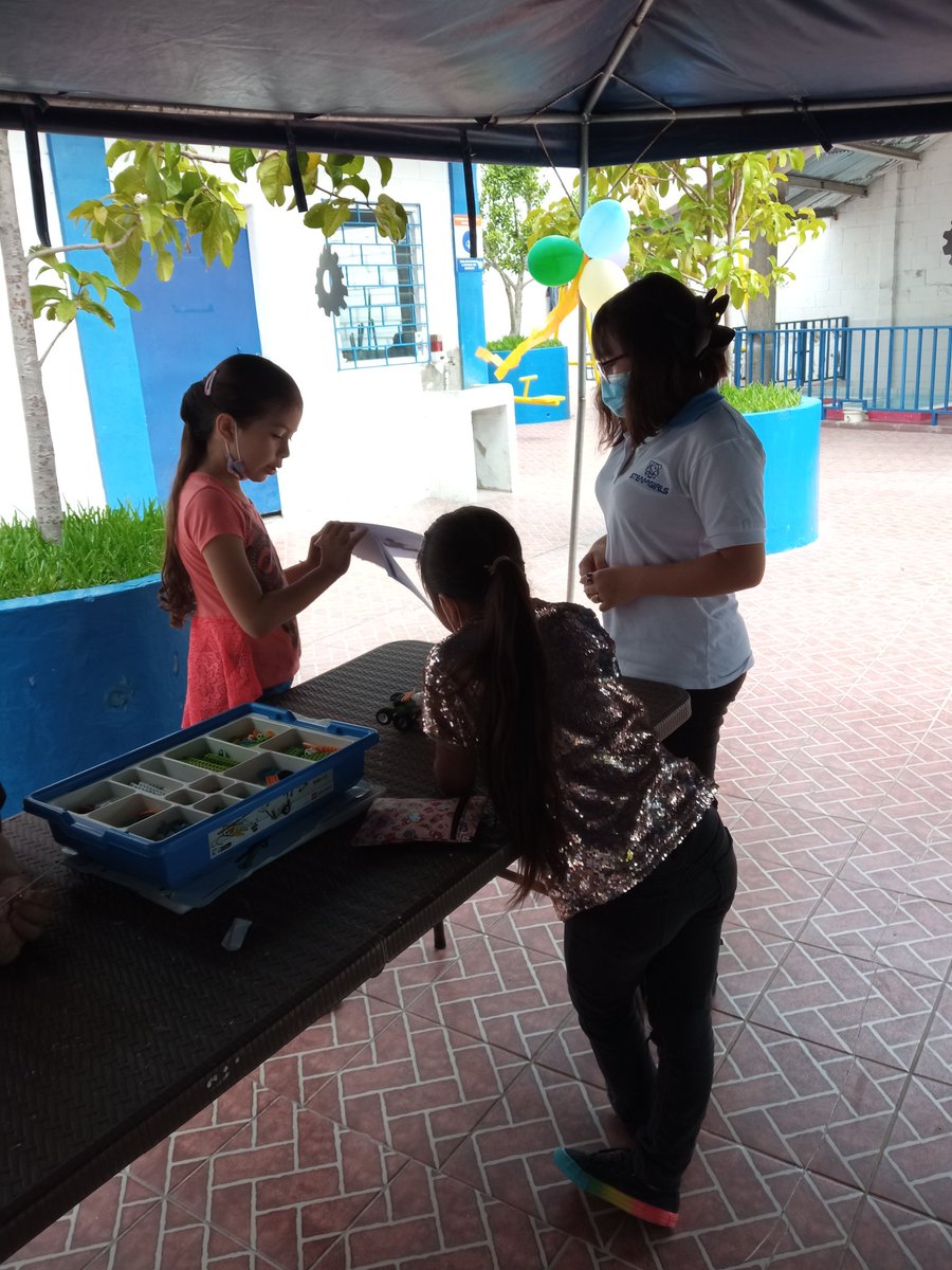 Steam_Girls21's tweet photo. CDI San Marcos 960 da inicio a su primera competencia de Robótica Educativa llamada CREATOLOGY https://t.co/HlsL4jzert
