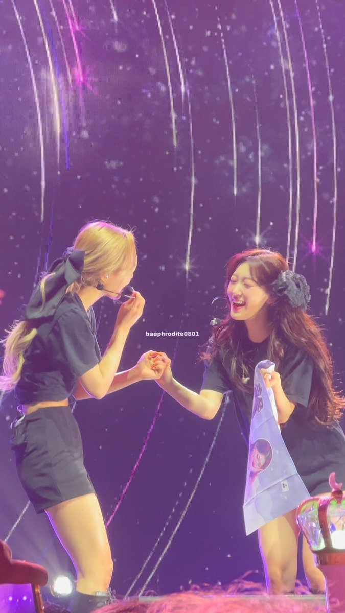 baephrodite0801's tweet image. 220811 Radius Chicago

a story told in four parts

#LOONA #YVES #CHOERRY #이달의소녀 #이브 #최리