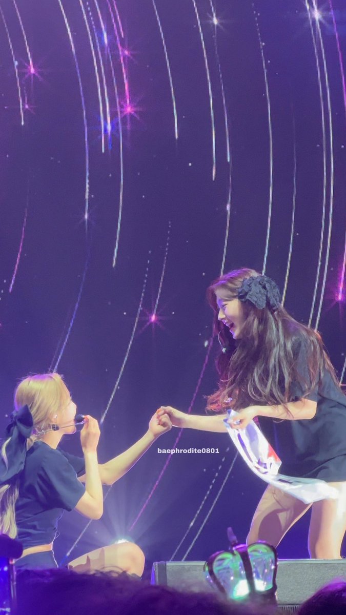 baephrodite0801's tweet image. 220811 Radius Chicago

a story told in four parts

#LOONA #YVES #CHOERRY #이달의소녀 #이브 #최리