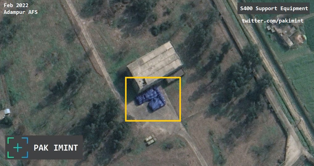 pakimint's tweet photo. Using #IMINT to take a look at IAF's 2nd S400 Battery delivered to Adampur AFS that was not operational till at least May 2022 , coinciding with news reports that the system was operationalized only in June 2022.
Various components including suspected TELs were also visible.
1/2 https://t.co/AtNXGjcOh0