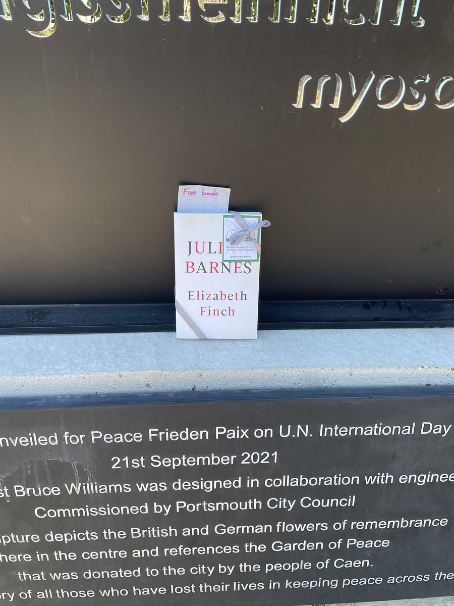 This book fairy is sharing a copy of Elizabeth Finch by Julian Barnes! Who will be lucky enough to find this very special book today?
#ibelieveinbookfairies #VintageBookFairies #BookFairyProofs #LiteraryFiction #Fiction #JulianBarnes #ElizabethFinch #travellingbookfairy