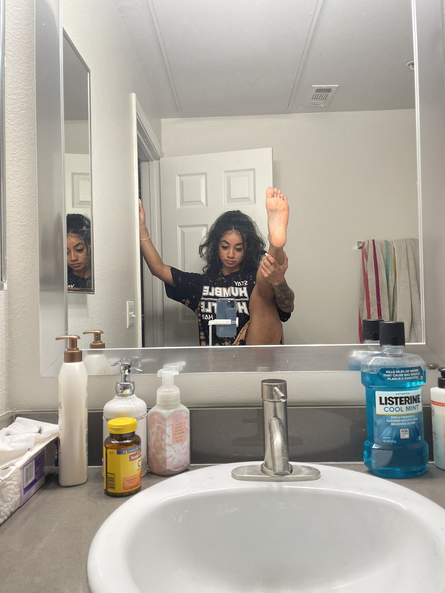 𝓑𝓮𝓵𝓵𝓪'𝓼 𝓱𝓲𝓰𝓱𝓪𝓻𝓬𝓱𝓼 (@erotichigharchs) / Twitter