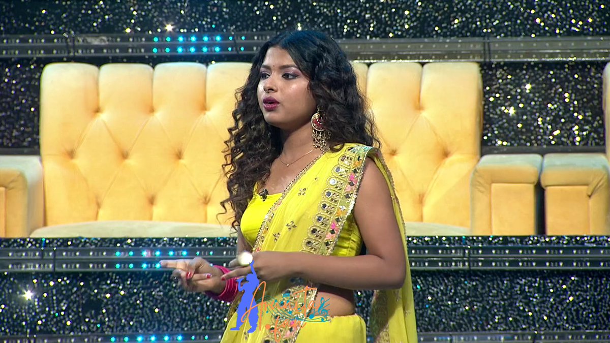 ArunitaFans's tweet photo. Day 33, Set 1: Captain @arunitakanjilal 's some memorable moments on Superstar Singer Season 2

#SuperstarSinger2 #SingingKaKal #arunitakanjilal #arunitakeajoobe
#SuperRohan #SuperFaiz #captainarunita #ArunitaFan #AshaParekhSpecial

Please subscribe: https://t.co/YXnNfhGSyK https://t.co/csvahSQdNx