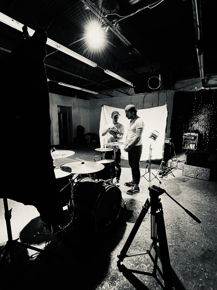 Teamwork makes the dream work. // 📸: @dreamxscene? 
-
-
-
-
-
-
-
-
-
-
-
-
-
-
-
-
#HereLiesTheHero #HLTH #HLTH2k22 #MusicVideo #Odessa #Texas #CactusHouse #LocalMusic #WestTexas #Vans // @dreamxscene @bran_halen32 <a href="/dylan_koen/">Koen Dylan</a> <a href="/adampaulstone/">Adam Paul Stone</a> // @vans