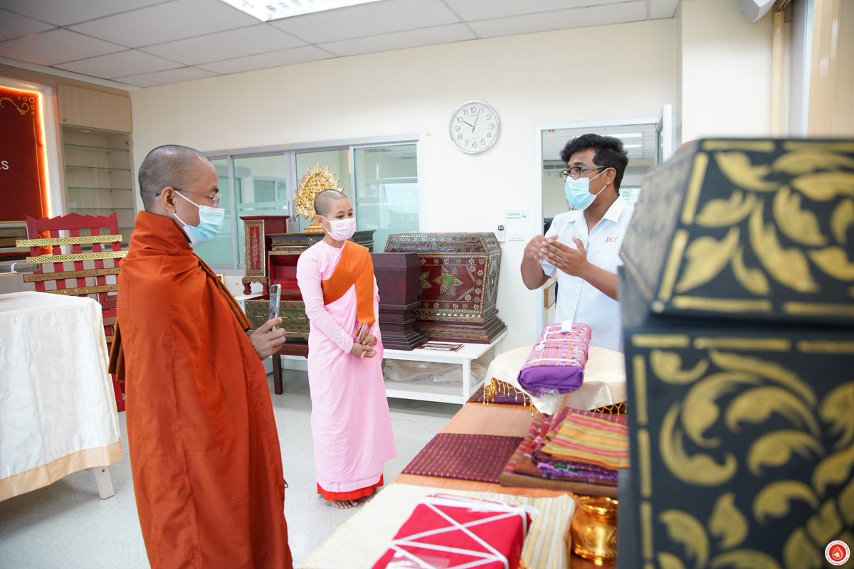 MPSCchannel's tweet image. คณะพระภิกษุและแม่ชีจากประเทศเมียนมาร์
ได้เข้าเยี่ยมชมโครงการพระไตรปิฎกฉบับธรรมชัย
และรับชมขั้นตอนการทำงานด้านการอนุรักษ์
คัมภีร์ใบลานของแต่ละหน่วยงาน

รับชมภาพเพิ่มเติมได้ที่ bit.ly/3SOiNxR

#พระพุทธศาสนา
#DTP #MPSCChannel
#โครงการพระไตรปิฎกฉบับธรรมชัย
#DigitalHumanities