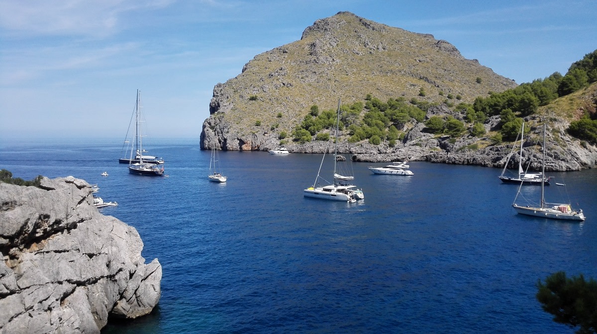 SpainInBeLux's tweet photo. #DestinationBaleares où #Majorque abrite une baie reculée et cachée : Sa Calobra. Si les tournants vous rendent malade, #embarquez et profitez de ses criques depuis la mer.
 
👉 https://t.co/PJB4bRh6Wj

#VousMéritezlEspagne #TurismoNautico #embarcate @TurismeBalears @anen_nautica https://t.co/LrVx8PxJrV