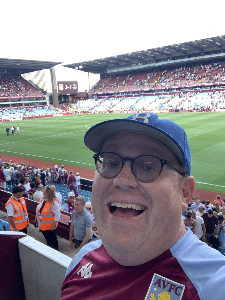 redveale's tweet photo. I don’t have a new or old #PatchatthePark, but Rog, today you’ve got a fast car. https://t.co/kTyoQmGW6R