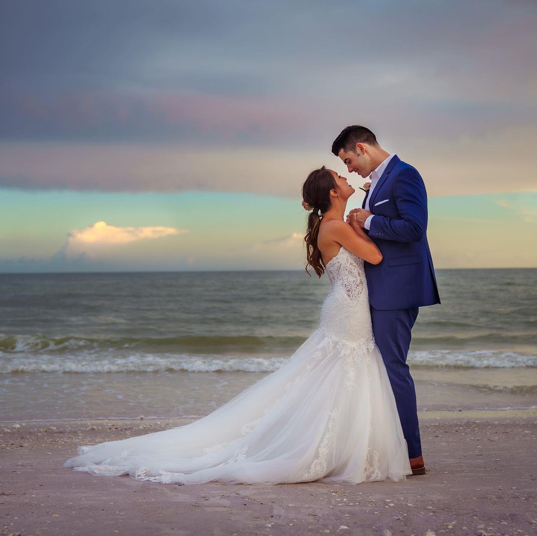 Featured as on of the best wedding destinations in Florida, we offer the best wedding venue on #Sanibel Island. 💕 <a href="/CasaYbelResort/">Casa Ybel Resort</a>  Let us be a part of your love story.