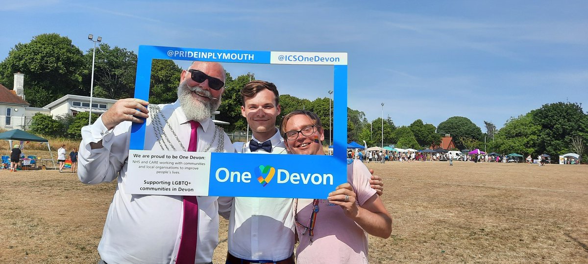 Martincdavis90's tweet photo. Amazing day at @PrideinPlymouth @EDIuhpt @OmniumRadio https://t.co/eHKkFNgYGJ