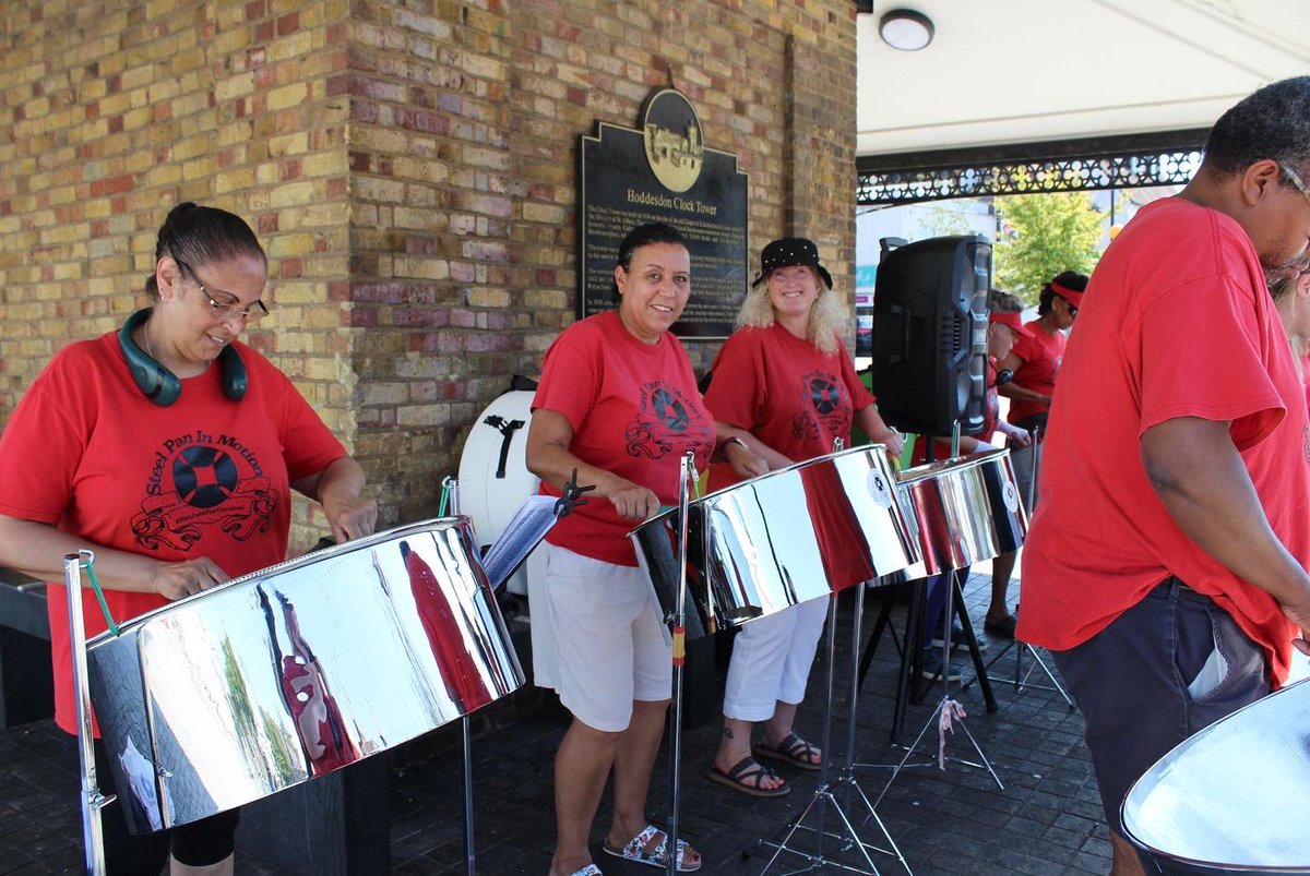 dewamusic's tweet photo. It’s been a hot afternoon playing in the sunshine but it’s always great to see people enjoying the music 🎶☀️ 
#SteelPan #Music #Sunshine #Hoddesdon #SteelBand #Trinidad #TandT #Caribbean #Culture #Pannist #PanPlayer #SteelPanMusic #SteelPanTutor #SteelPanBand #SteelDrum https://t.co/hxgUjvGqgq