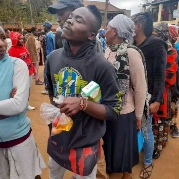 GEcological's tweet photo. What Kenyans want is immediate lowering of all prices of basic food commodities not only unga. The next parliament has a big obligation to #Wanjiku #Costoflivingcrisis #NJAARevolution #Kenyadecide @TheArtivist_KE @kepha_nyaega @UhaiWetu @ArogoNyang @NjiruFeminists @kilimoKE https://t.co/1ru4CKx2dg