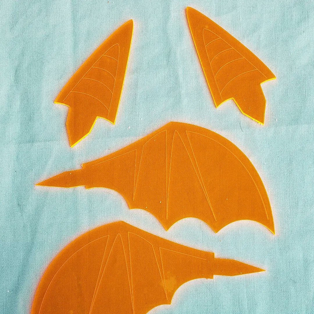 Made #Halloween pumpkin carving accessories! Here's the bat ears and wings in action. Available on my etsy. etsy.com/shop/pleasantp…