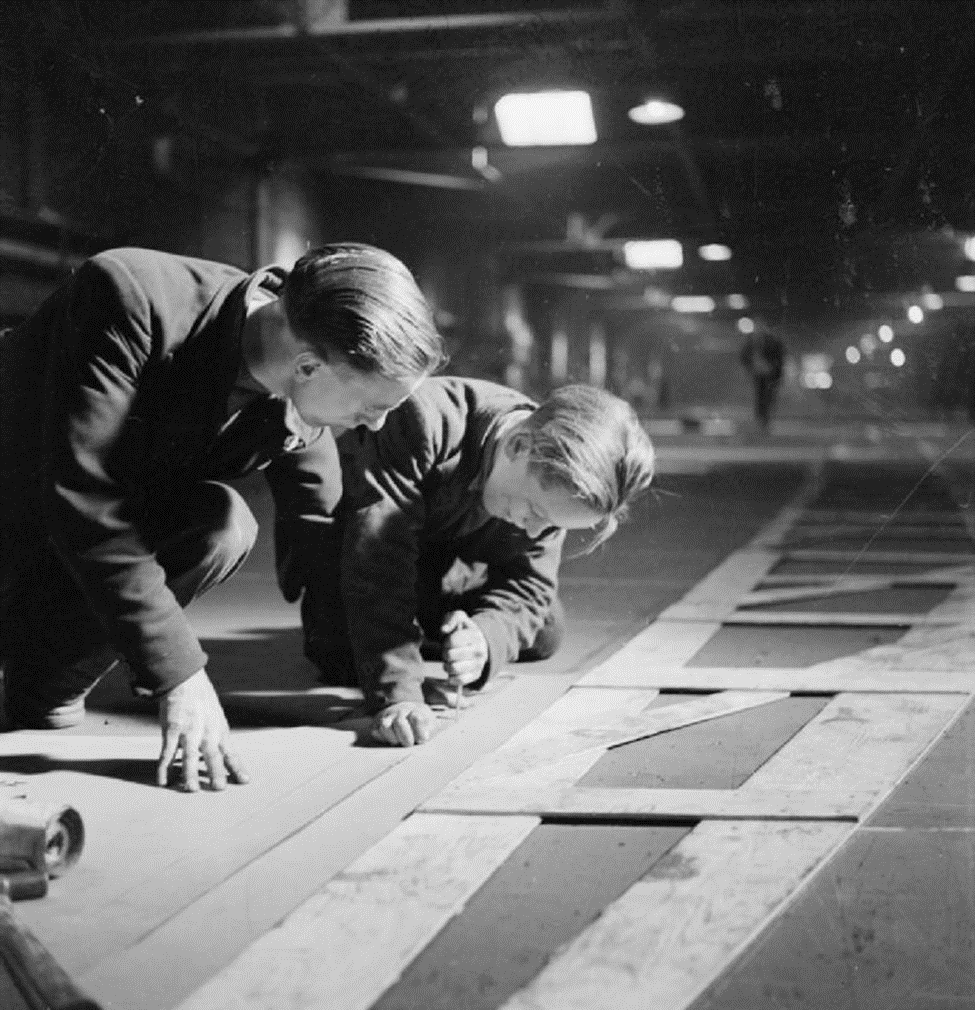 callucam's tweet photo. Before computers, it was a naval architect who translated thoughts to paper, but it was a loftsman who translated paper to steel by making scaled drawings into full-size templates & patterns, battens & profiles. I bet you that was a good job. #seeyourwork #getsomethingdone https://t.co/XLmIt9SGwp