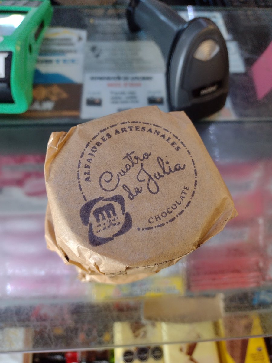 jibrum's tweet photo. @CuatrodeJulia Esta semana debuté con los alfajores @CuatrodeJulia cuando estuve en Flores.
Se recomiendan ampliamente!!!!
#IndustriaUruguaya🇺🇾😋 https://t.co/0HnlvyFxcr