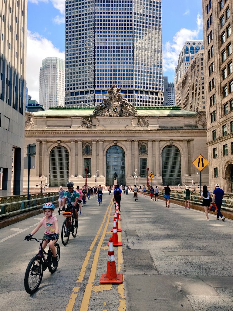 agulosso's tweet photo. #SummerStreets again with a 15k in the menu for today's work! ๐ช๐ป๐๐ป๐ฝ#BuildingEndurance #ILoveNYC https://t.co/7js1jMSRkO
