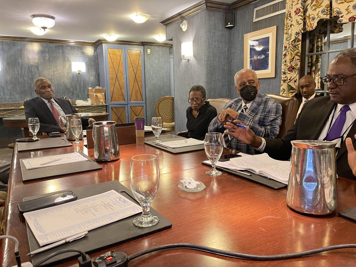 worldconfmayors's tweet photo. Mayor Frank Jackson speaking about international connections with our delegations. We are supporting work in several African countries. https://t.co/dJ3MKsd2Dk
