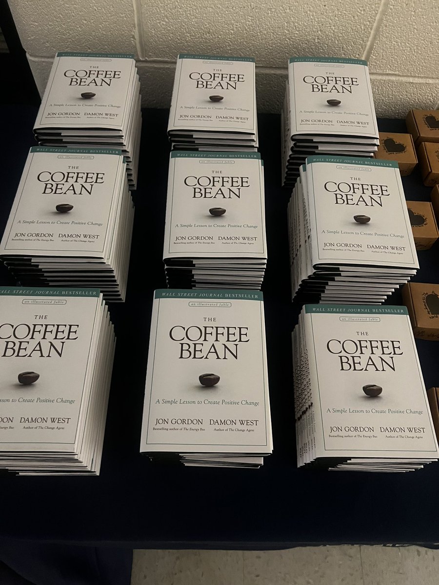 kimberlyhess12's tweet photo. Preparing for a new school year with my faculty! Ready to transform our school from the inside out! @JonGordon11  #Bethebean https://t.co/TI48mQS8u4