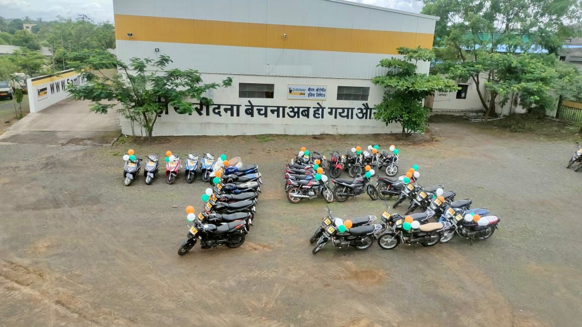 sameermalhotra_'s tweet photo. We at Shriram Automall India Limited (SAMIL), Indiaβs Leading Marketplace for Pre-owned Vehicles and Equipment, have celebrated SAMIL Freedom Auction today by conducting 100 Auctions at 100 Locations across India.
#samilfreedomauction #azadikaamritmahotsav #samil #proudsamilian https://t.co/KgYSZkLcId