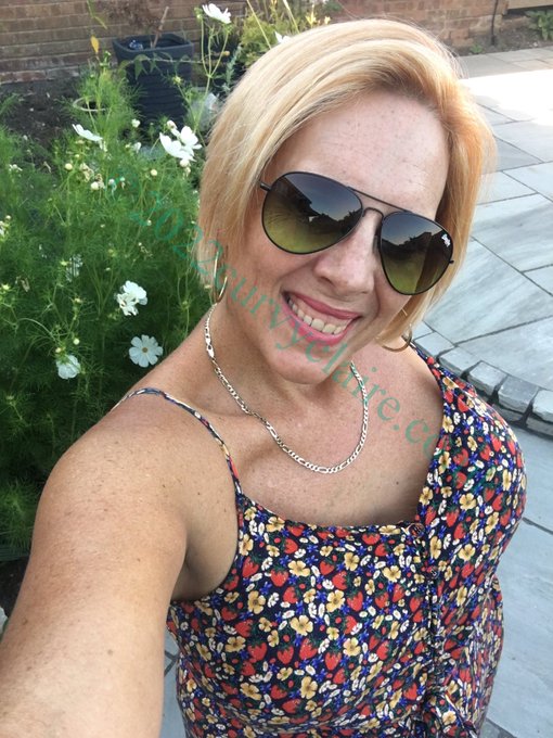 Off for a meal out https://t.co/Ld3fOgS6Cm<a href="/tag/denim"class="tags"><span>#denim</span></a><a href="/tag/sun"class="tags"><span>#sun</span></a>