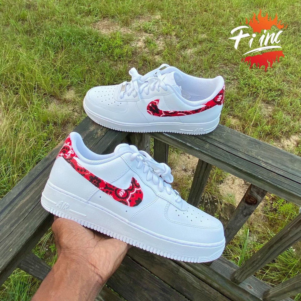 Hiy_Im_Fi's tweet photo. Custom Nike “Red Flag “ Air Force Ones 🚩🔥
#Fiinc #SupportFiInc https://t.co/zwkryDz0ks