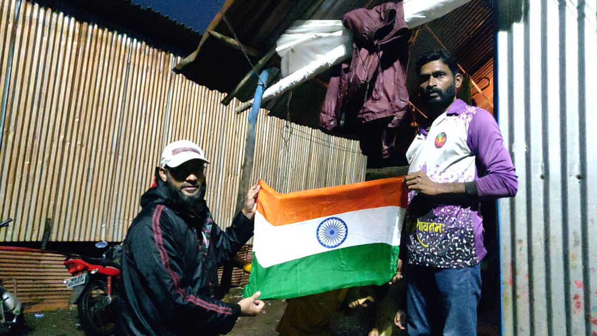 TheVoiceNews7's tweet photo. The Voice News participated in #HarGharTiranga camping and distributed India Flags to hundreds of houses in Shantinagar Slum area 
#azadikaamritmahotsav2022 #Azadi https://t.co/gbWty1Dit6