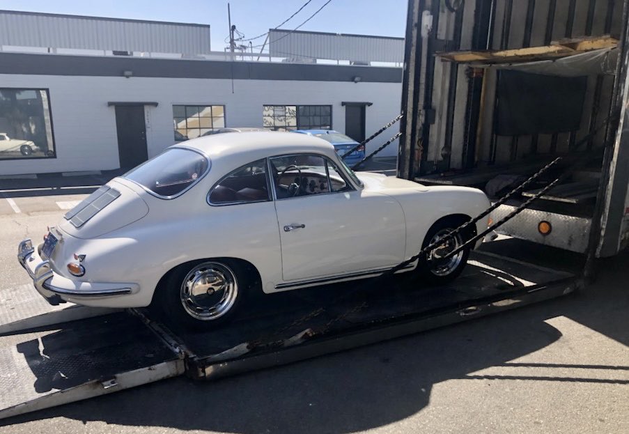 tiarasoptional's tweet photo. We will meet again in Monterey…Monterey car week.  Last car loading. 👏

#montereycarweek #Porsche #356 #NewportClassics #classiccars #rarecars #investments #drivetastefully #proudmoment #hardworkpaysoff #lovewhatyoudo https://t.co/4aMuwBfeLa