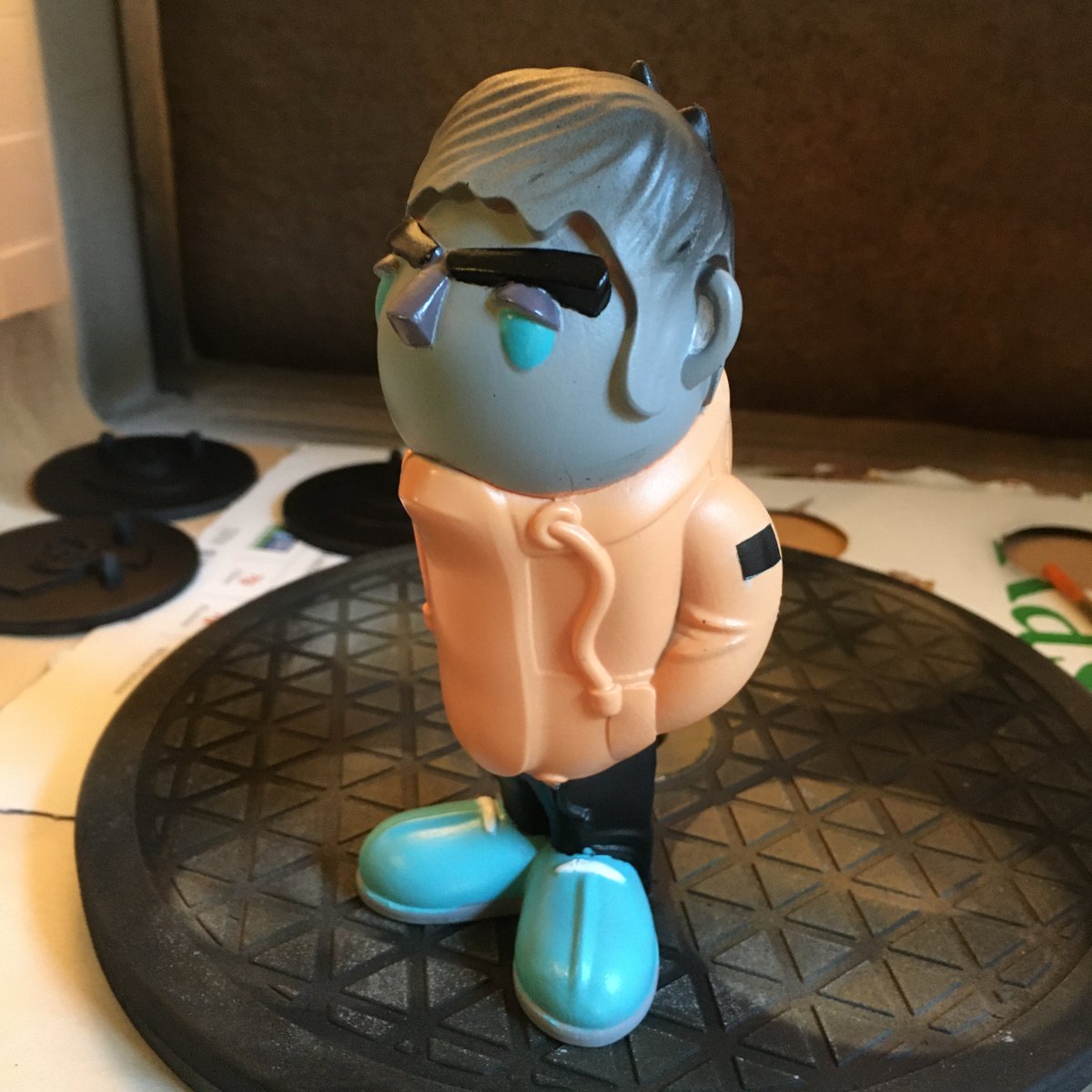Monkeesblood's tweet photo. (Finally) Working on painting up one of these lads. #MegaMiniMod

#SubSculpturesCollection #Oasis #zBrush #FormLabs #Casting #Molding #Moulding #Airbrush #AcrylicPainting #ArtToys #ToyArt #WeAreTheMods  #StoneIsland #Casuals #LiamGallagher #CMonYouKnow #AsYouWere https://t.co/sQJPTFJS6O