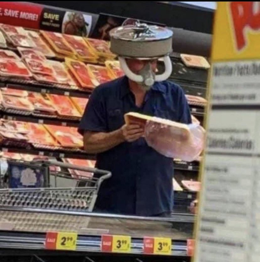 kirawontmiss's tweet photo. grocery shopping in 2020 was an extreme sport https://t.co/hZCzU7NZtp