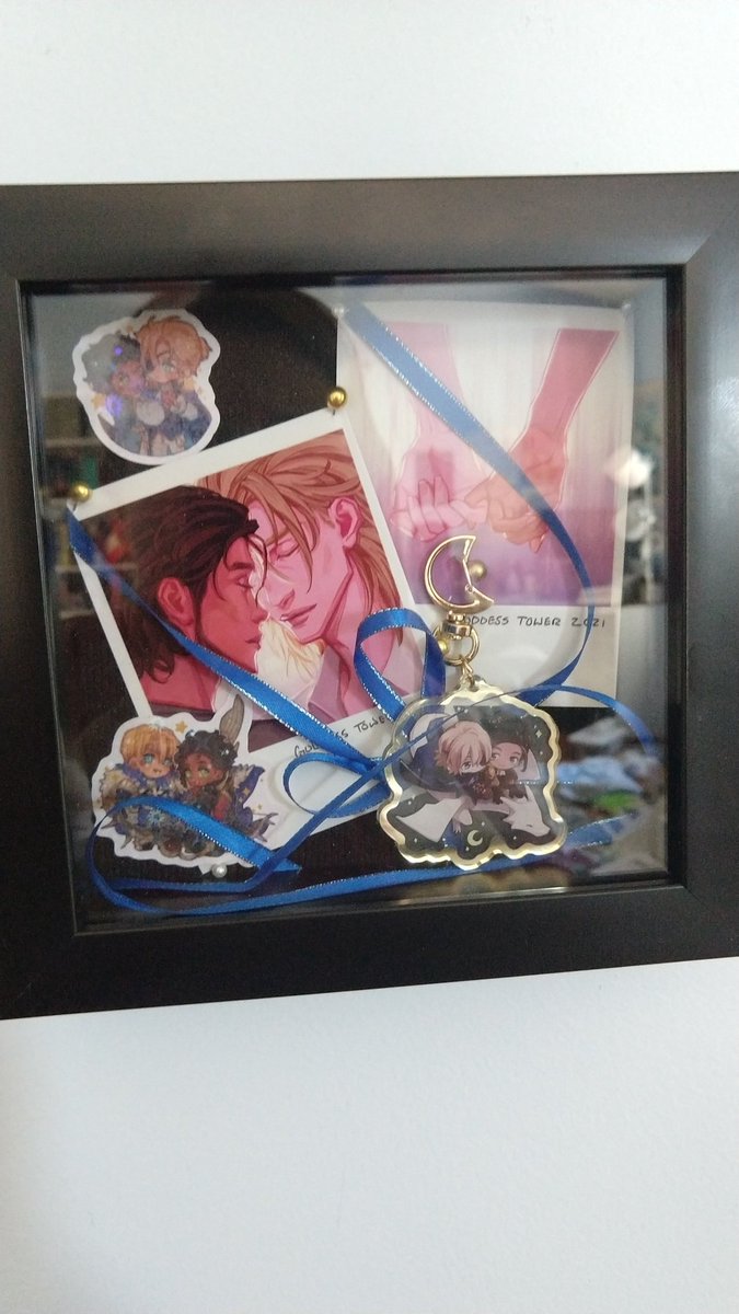 squeakmcgeek's tweet photo. Made a little dimiclaude art piece with some of the merch from @dmclzine !!!! I'm so pleased with how it all looks together. Thanks to the contributors for giving such lovely pieces to work with!!! https://t.co/EtZyYLWOm3