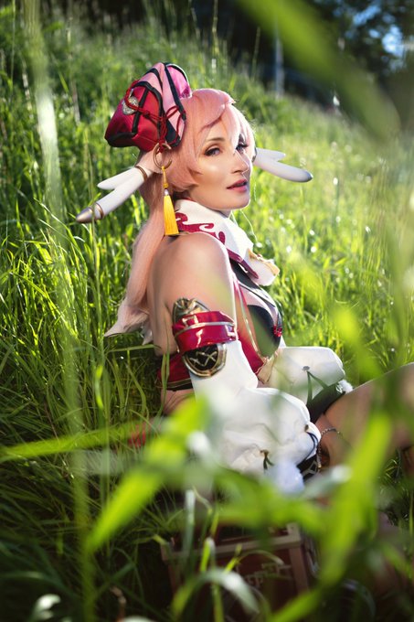 Watch Holly Wolf 🩵🤍's leaked NSFW photo on TwXstars