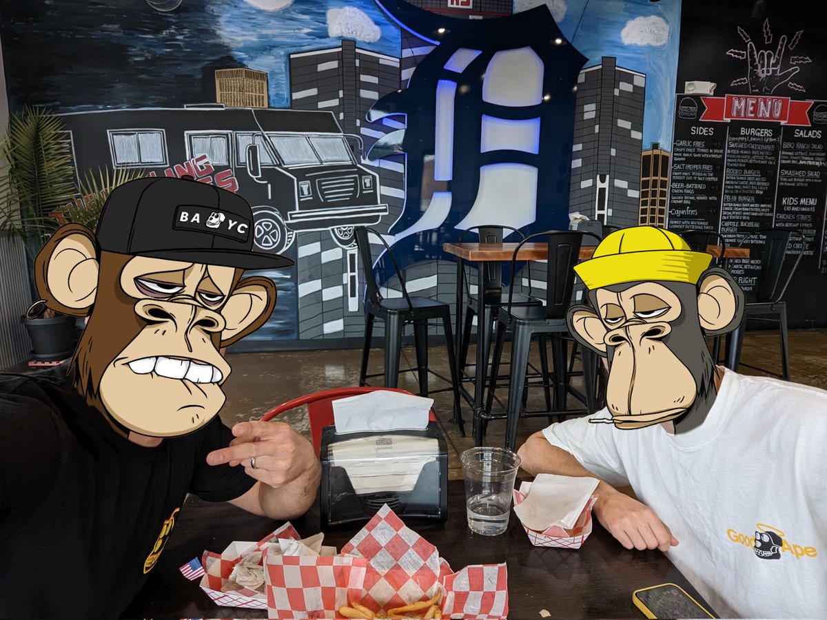 turtle_rat's tweet photo. First time meeting up with a fellow @BoredApeYC and a good friend @zeeaio https://t.co/wdJdXTookA