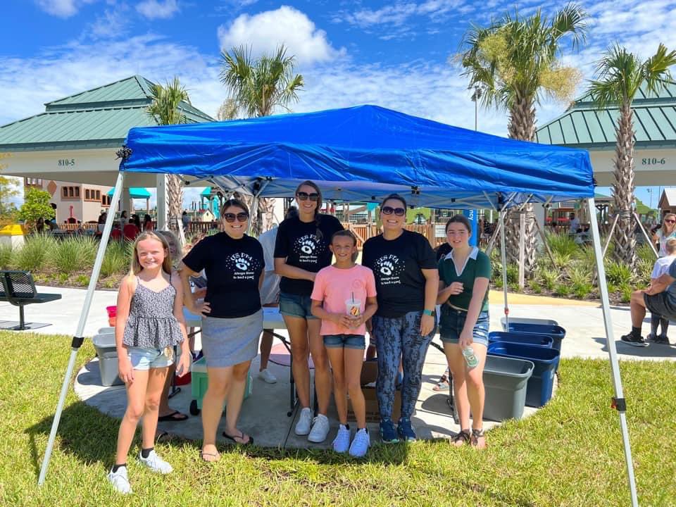 BrynnieT's tweet photo. @CESCorkyBear @CorkscrewPta So great to see some our 5th grade leaders with #cespta at CES Park Day! https://t.co/BwMGZjyTEg