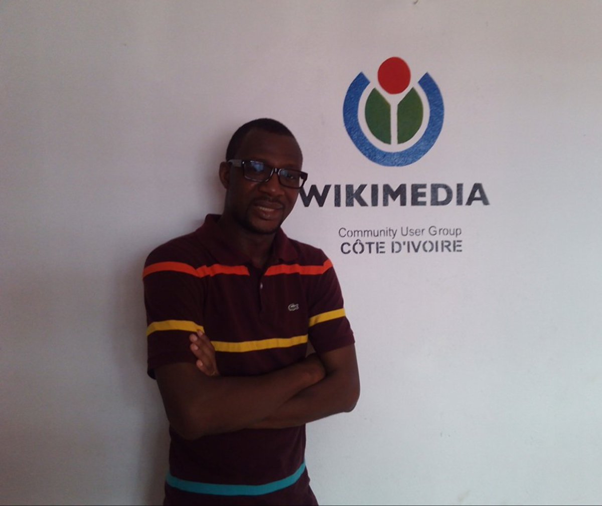 IsraelGuebo's tweet photo. Remember. Samedi 4 avril 2015. Inauguration du siège de @Wikimedia_CIV à #Eyolab, Yaou (Bonoua) 

@cyriacgbogou, Tonton @fyouzan, @DonatienKangah, @famacam @samuelguebo

 #RAN22 #RANWikiCIV22 #Wikimania2022 https://t.co/UbuIULyY12