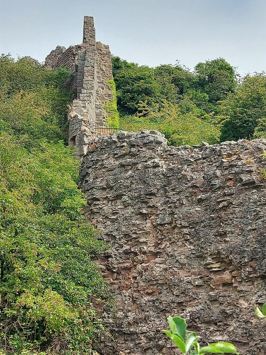 Michael50392771's tweet photo. South Berwick castle #homecation https://t.co/gSSTSTZVJ1