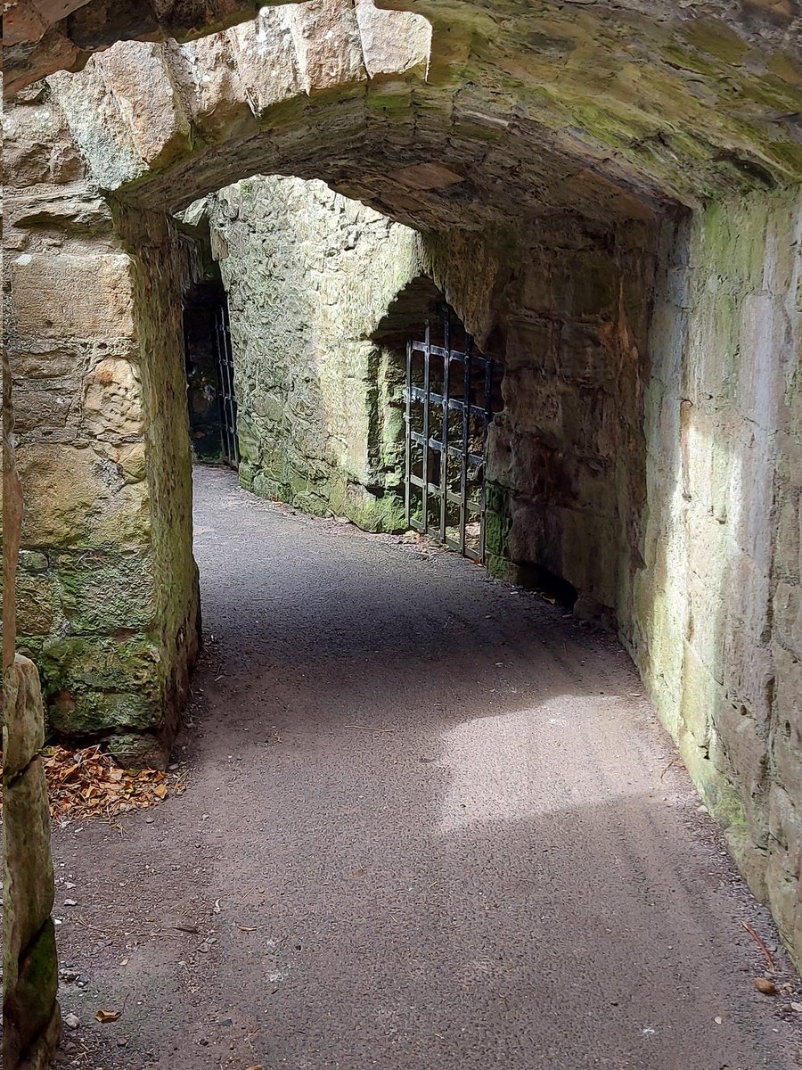Michael50392771's tweet photo. South Berwick castle #homecation https://t.co/gSSTSTZVJ1