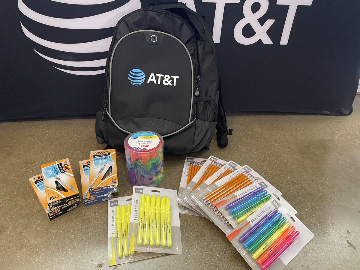 Joshua ISD Back2School event 🙌 

Appreciating teachers and staff 
&amp; giving back to the communities we serve 🙏 

#teachers #JoshuaISD #appreciation #winlocal <a href="/ATT/">AT&T</a> <a href="/NTX_Market/">The NTX Market</a>